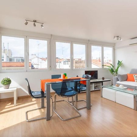 Apartamento Atico Las Letras - Alojamiento De Temporada Madrid Bagian luar foto