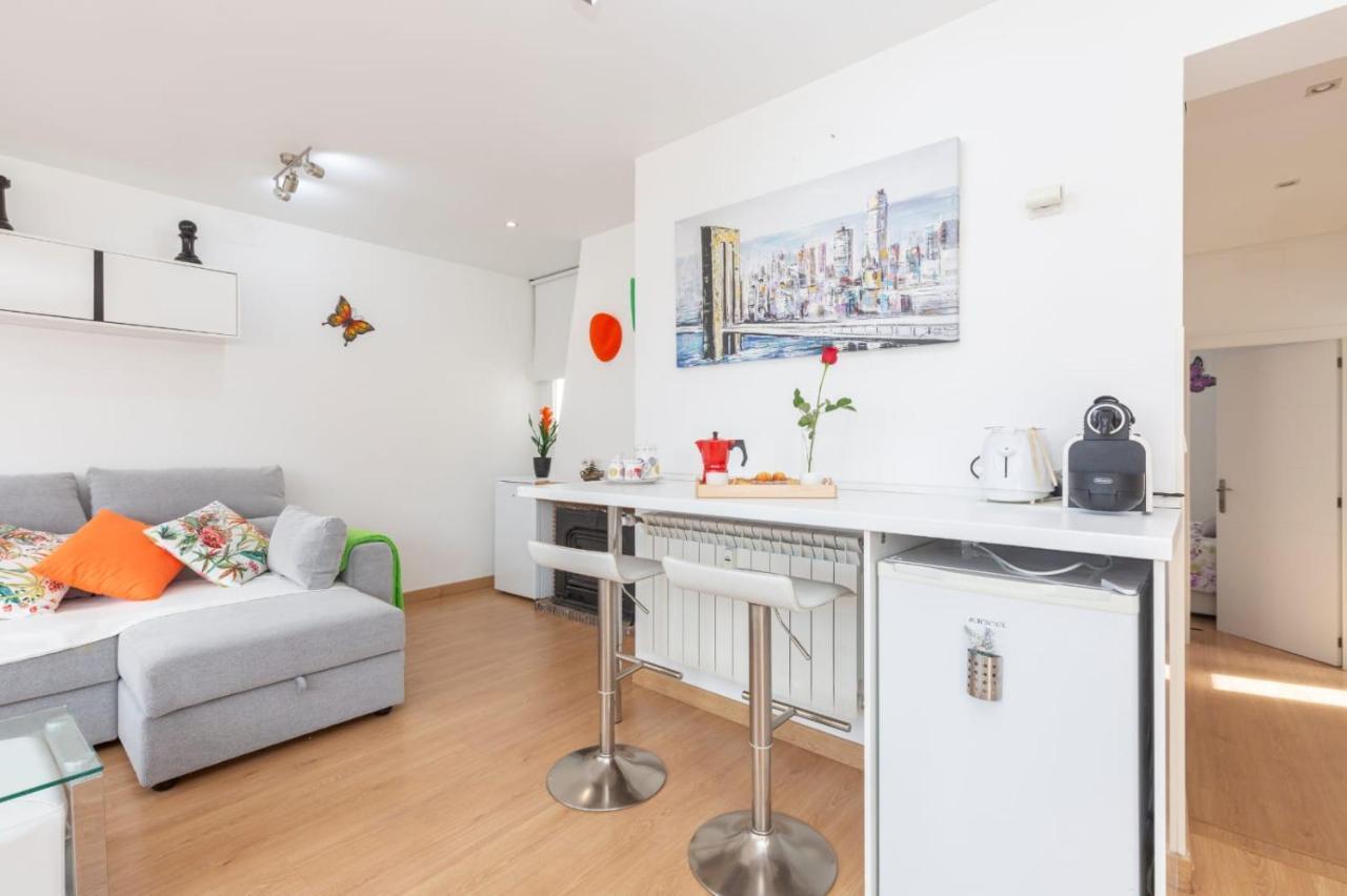 Apartamento Atico Las Letras - Alojamiento De Temporada Madrid Bagian luar foto